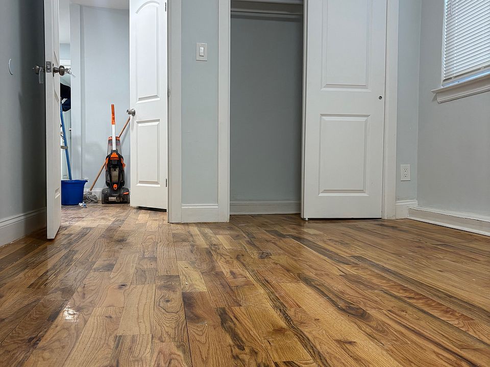 1st image of 1147 E 214th St #1