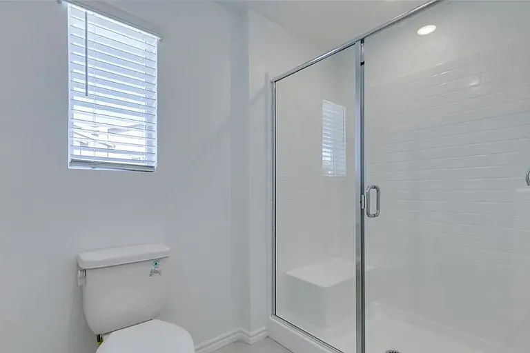 Benhill Grove Ct — Photo 23