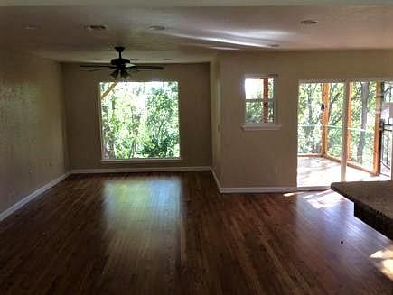 2nd image of 210 Crest Dr