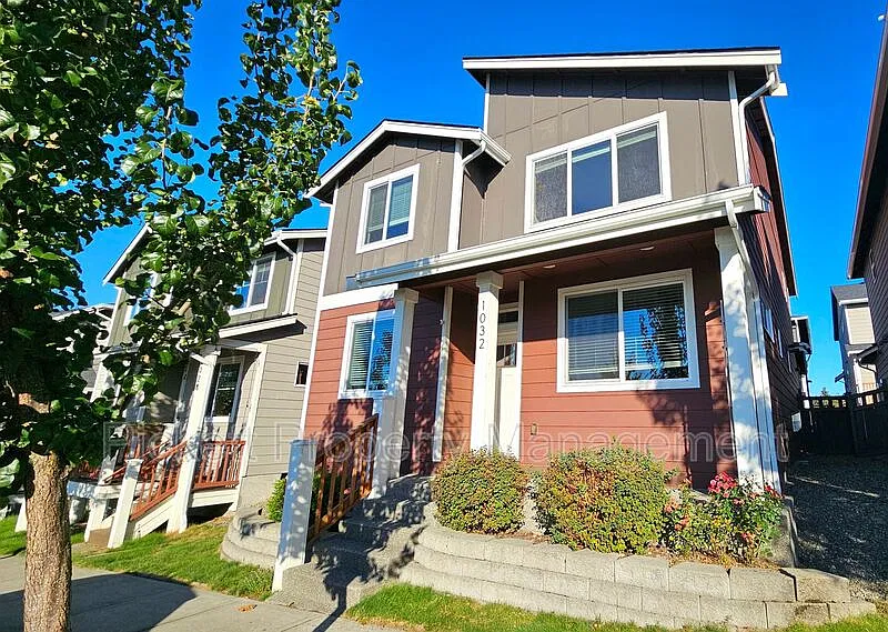3 bed, 2.5 bath, 1783 sqft, $2,650 — Photo 2