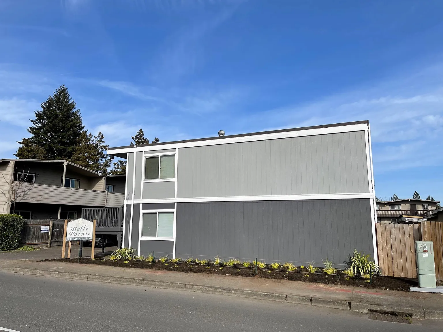 6230 SW Hall Blvd — Photo 4