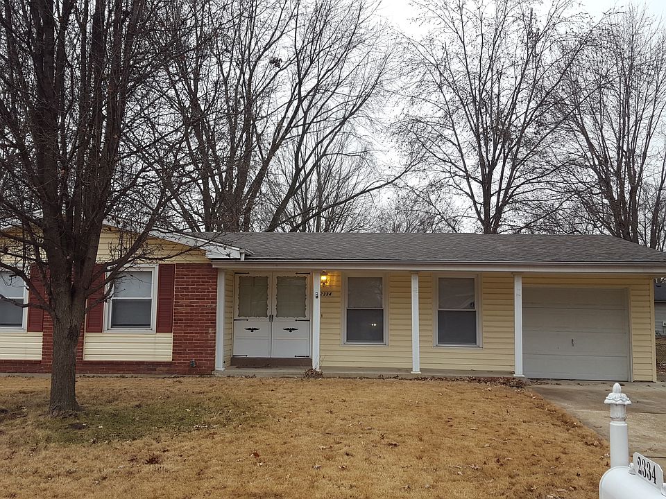 1st image of 2334 Blue Heron Dr