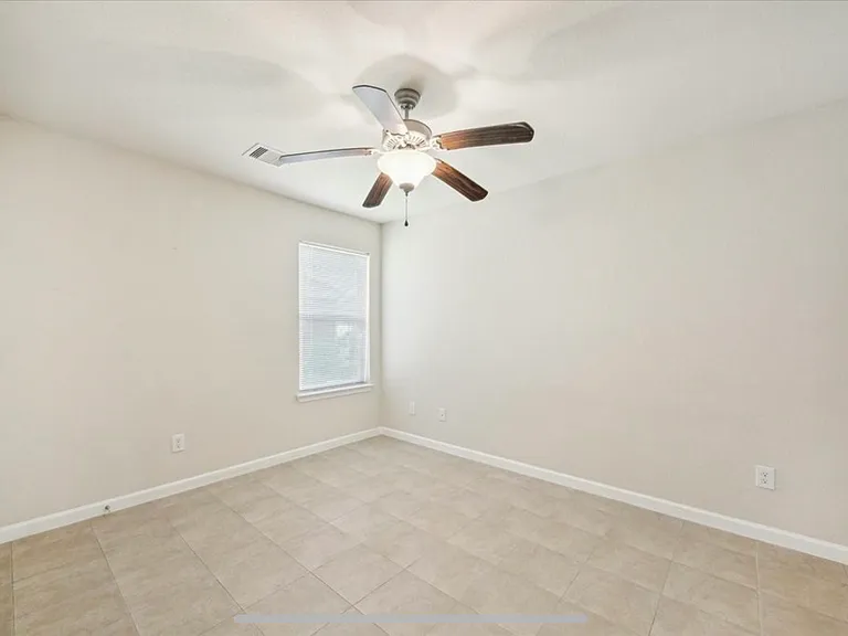 3039 Boxwood Springs Ln — Photo 7