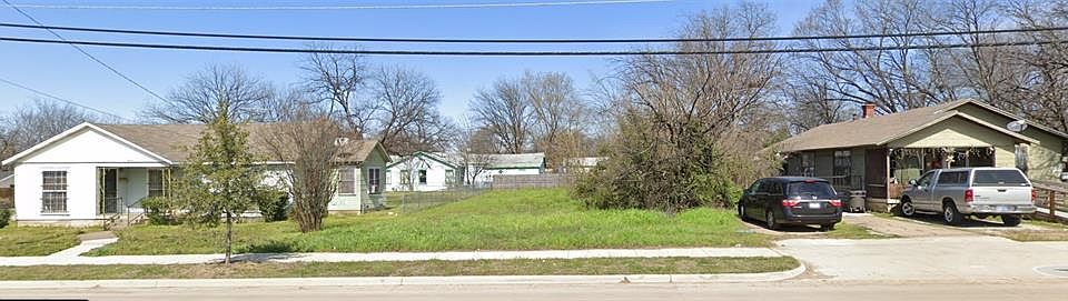 2nd image of 4055 E Rosedale St