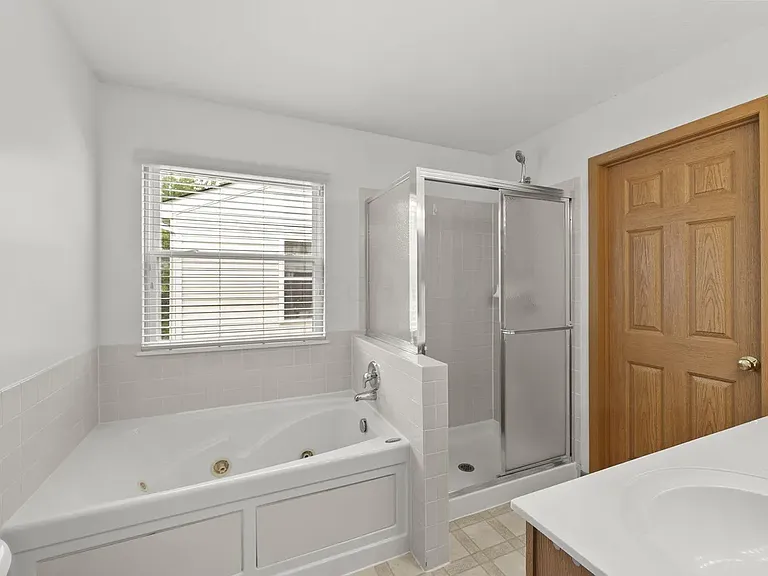 Full Bath 1