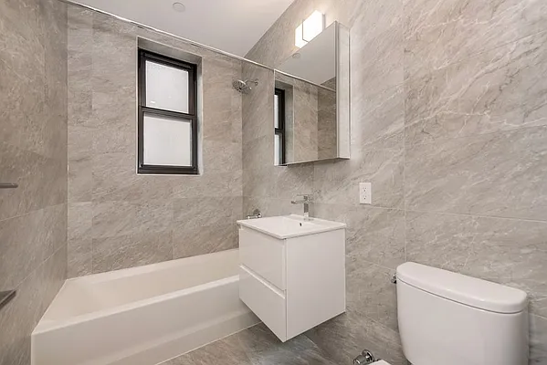 Rented by Bold New York | media 50