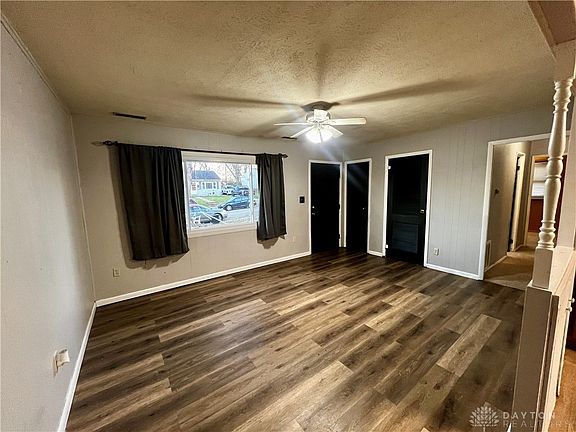 4th image of 7 Sillman Ct