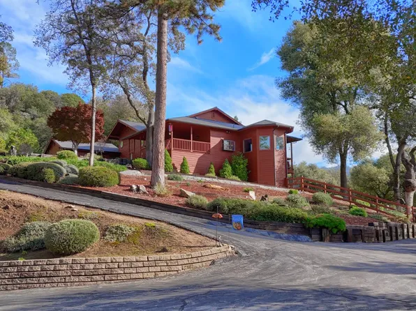 39207 Thornberry Mountain View Ct, Oakhurst, CA 93644