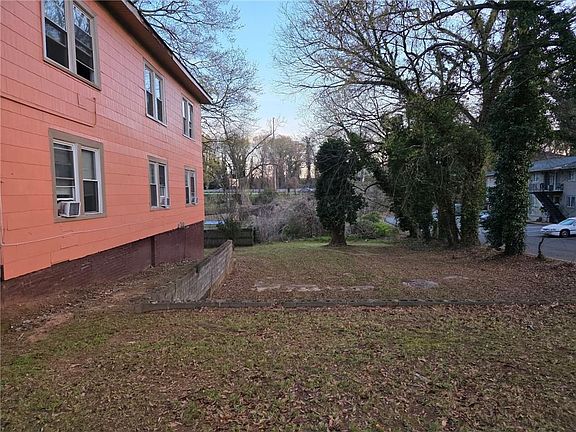 3rd image of 1138 Sells Ave SW
