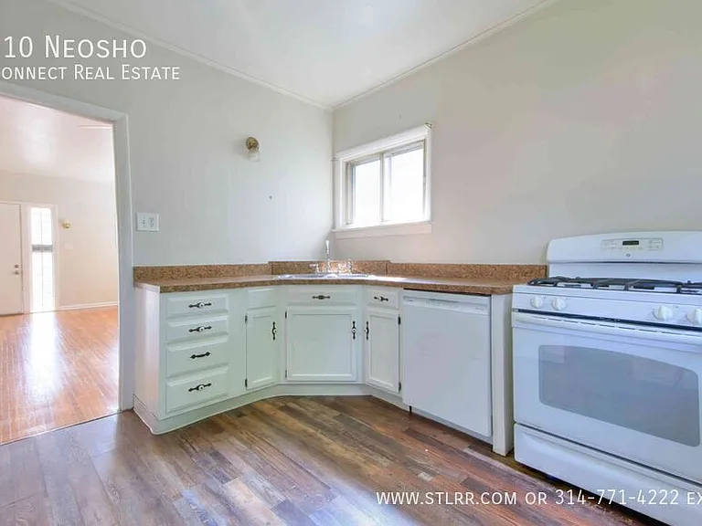3810 Neosho St — Photo 18