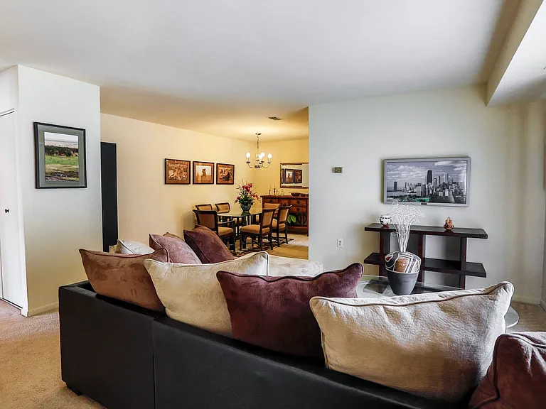 599 Cranbrook Rd — Photo 15