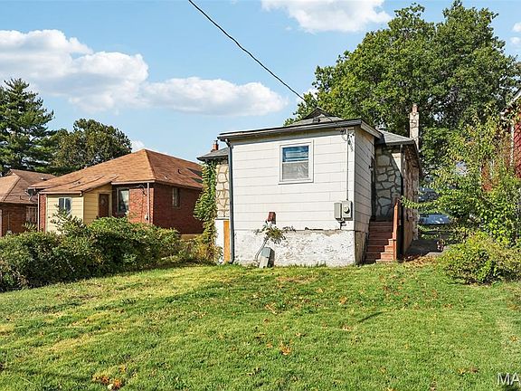 16th image of 2912 Maywood Ave