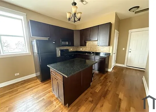 1446 S Hamlin Ave #3R