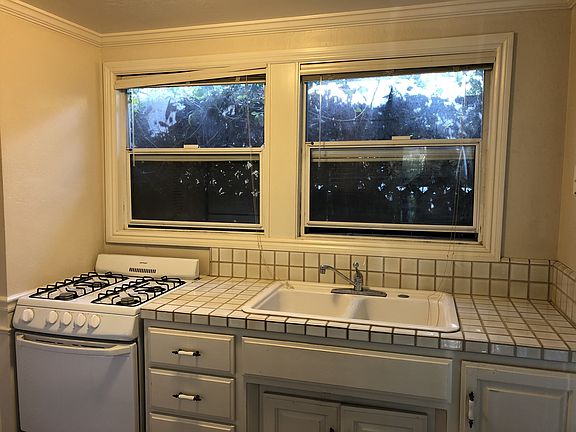 3rd image of 315-323 Lincoln St #Lin