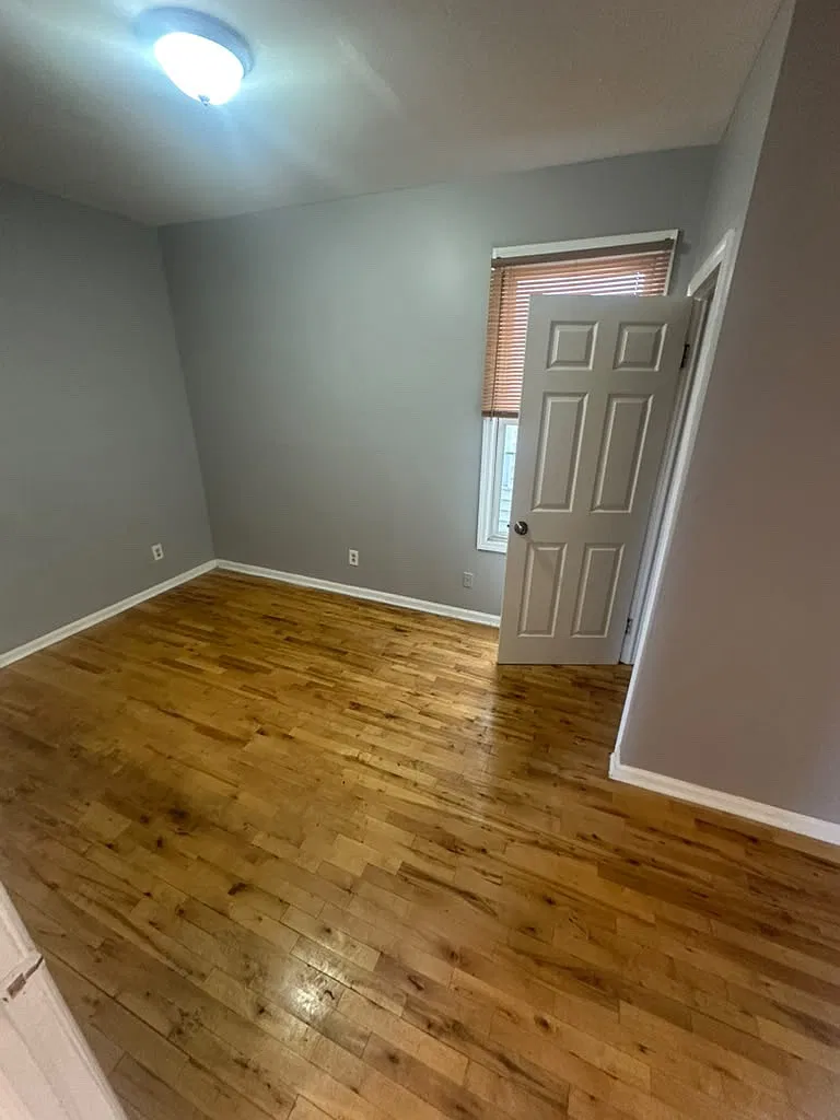 3 bed, $2,100 — Photo 3