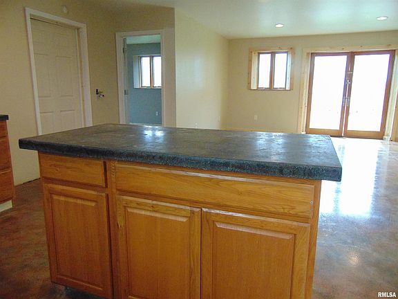 3rd image of 1207 Largent St
