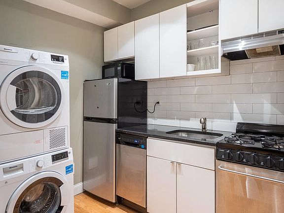 2nd image of 18 Avenue A #3F