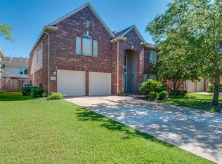 4711 Zachary Ln, Sugar Land, TX 77479