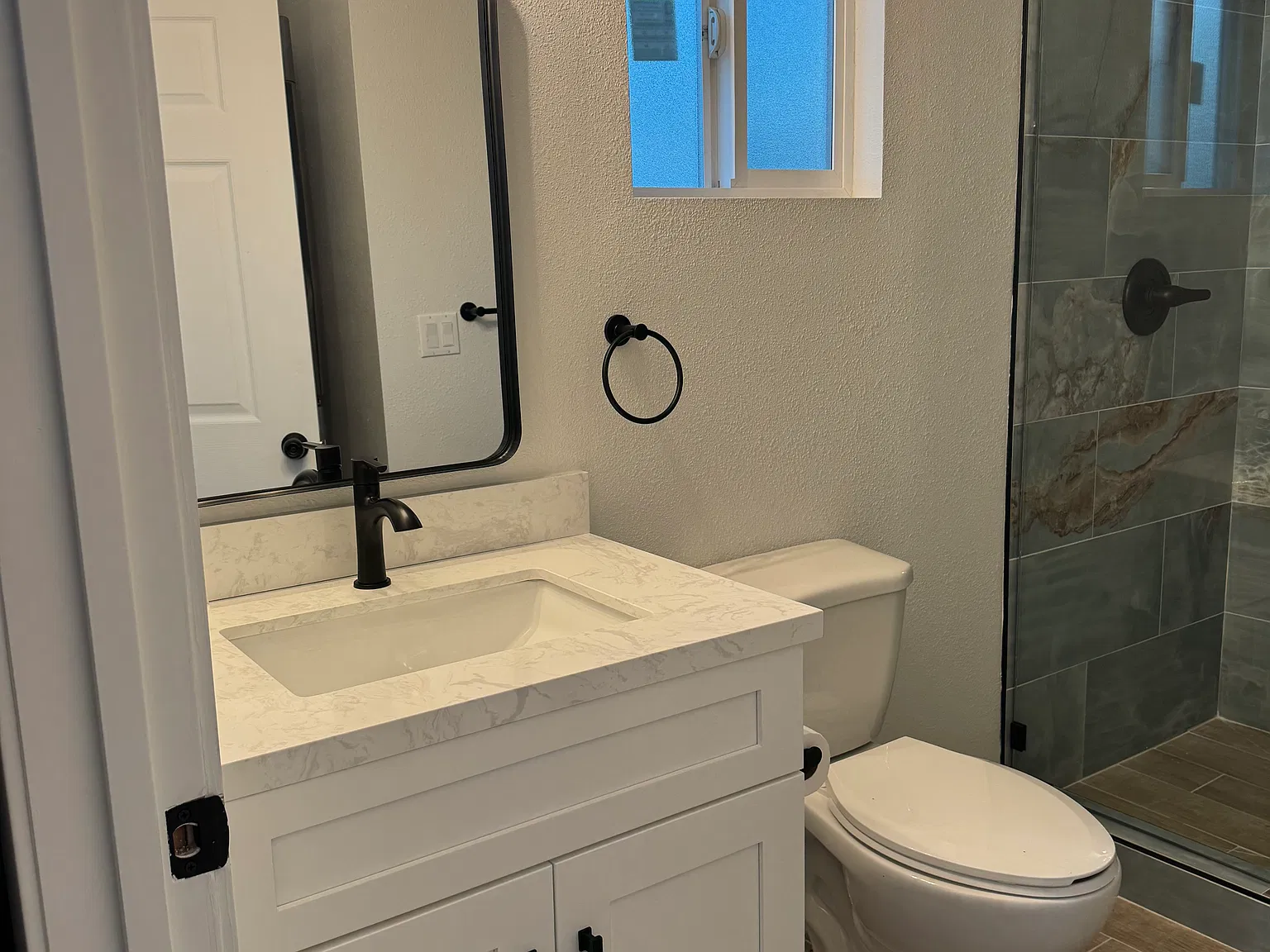 1 bed, $2,100 — Photo 3