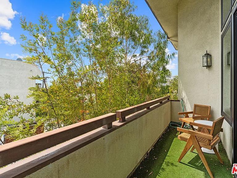 1277 S Beverly Glen Blvd #408 — Photo 17