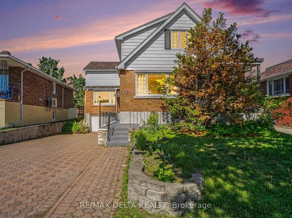 352 Lacasse Ave, Ottawa, ON K1L 7A9