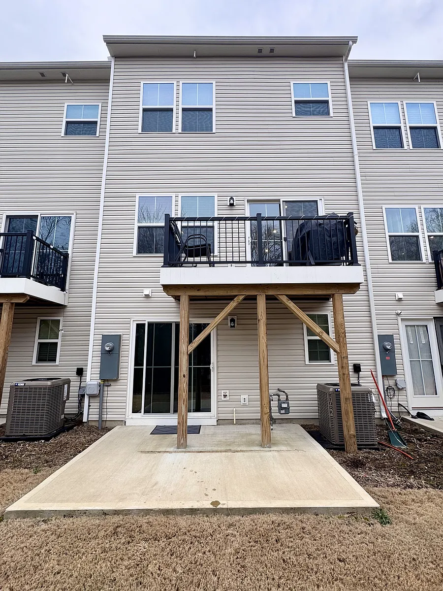 Building Photo - 2315 Doby Creek Ln