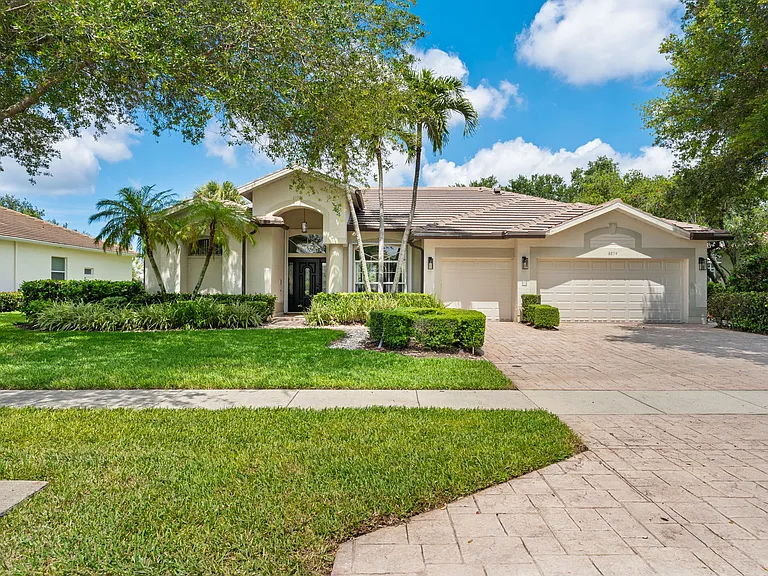 8894 Lely Island Cir — Photo 29