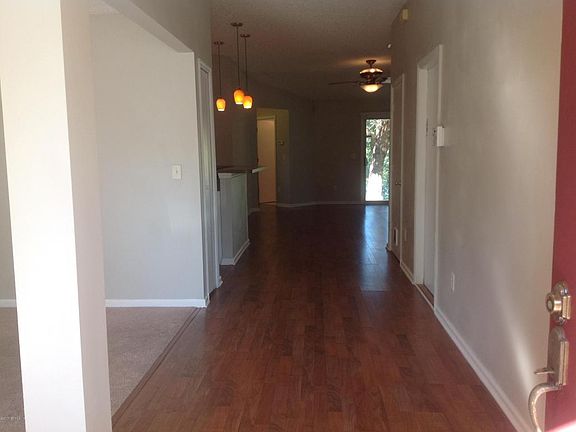 5th image of 10019 Govern Ln