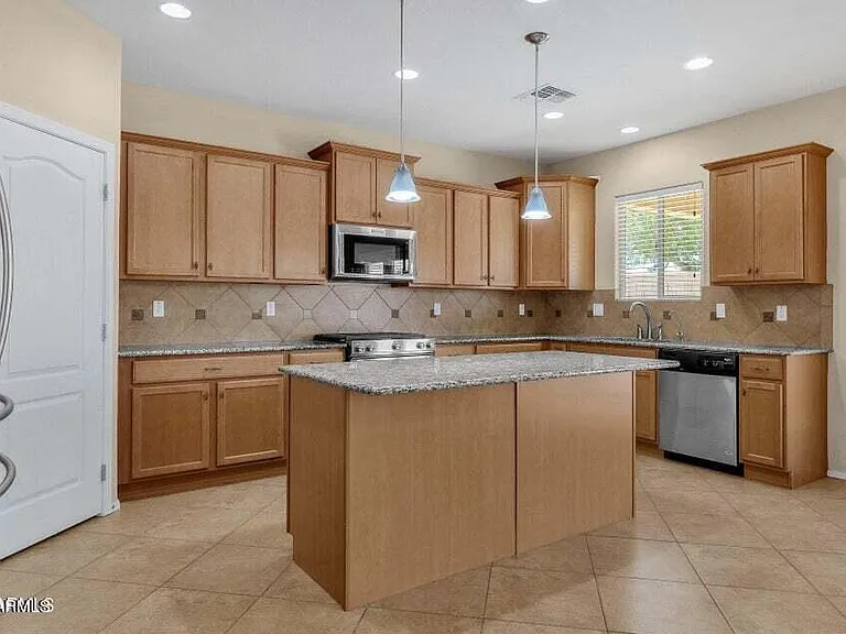 5542 W Kowalsky Ln — Photo 11