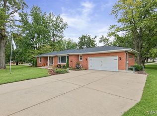 50 Will Vina Dr, Collinsville, IL 62234