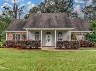 107 Beaver Run Rd, Vicksburg, MS 39180