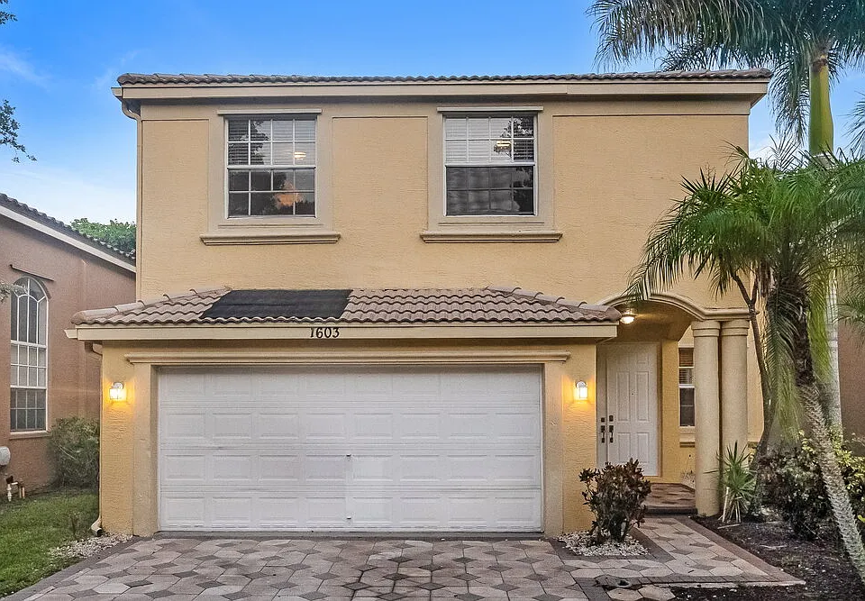1603 Briar Oak Dr