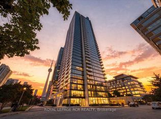 25 Capreol Ct #3807, Toronto, ON M5V3Z7