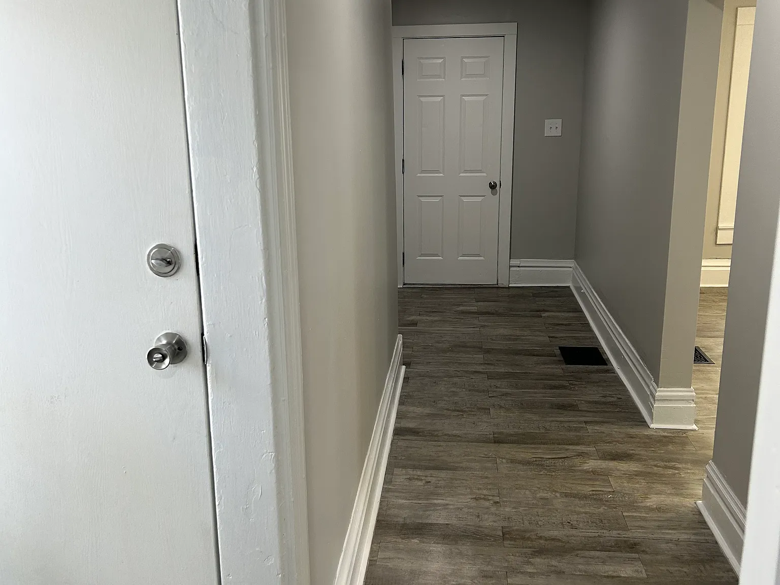 2 bed, 1400 sqft, $1,550 — Photo 2