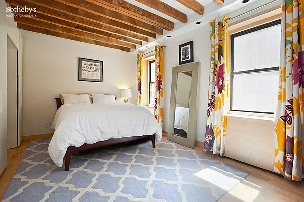 Rented by Sotheby's International Realty | media 4