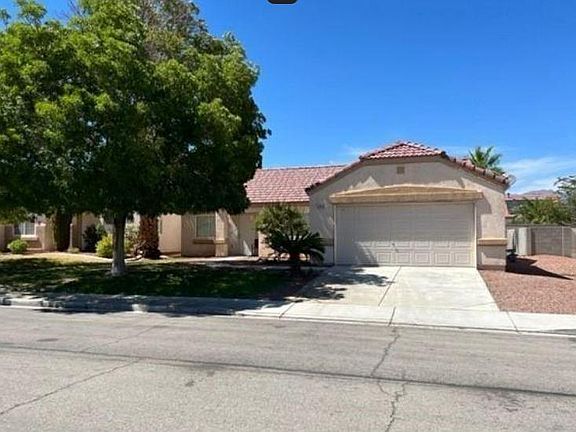 3rd image of 2510 Gardenia Flower Ave