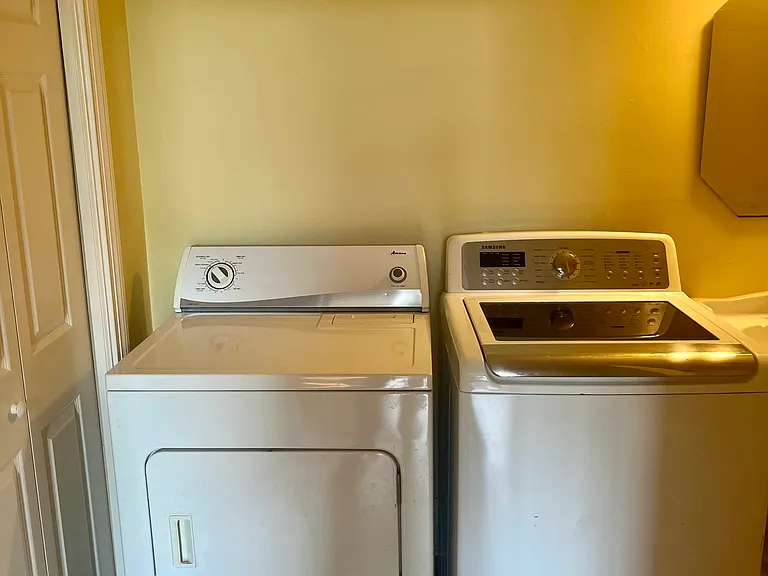 304 Green St NE #A — Photo 6
