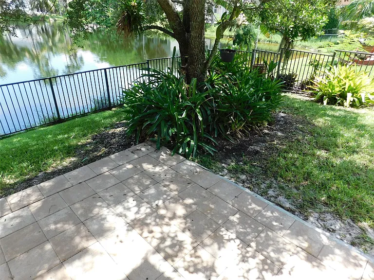 11751 NW 1st St — Photo 40