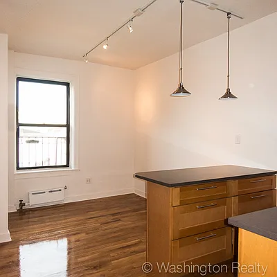 Sold by Washington Realty Corp. | media 10