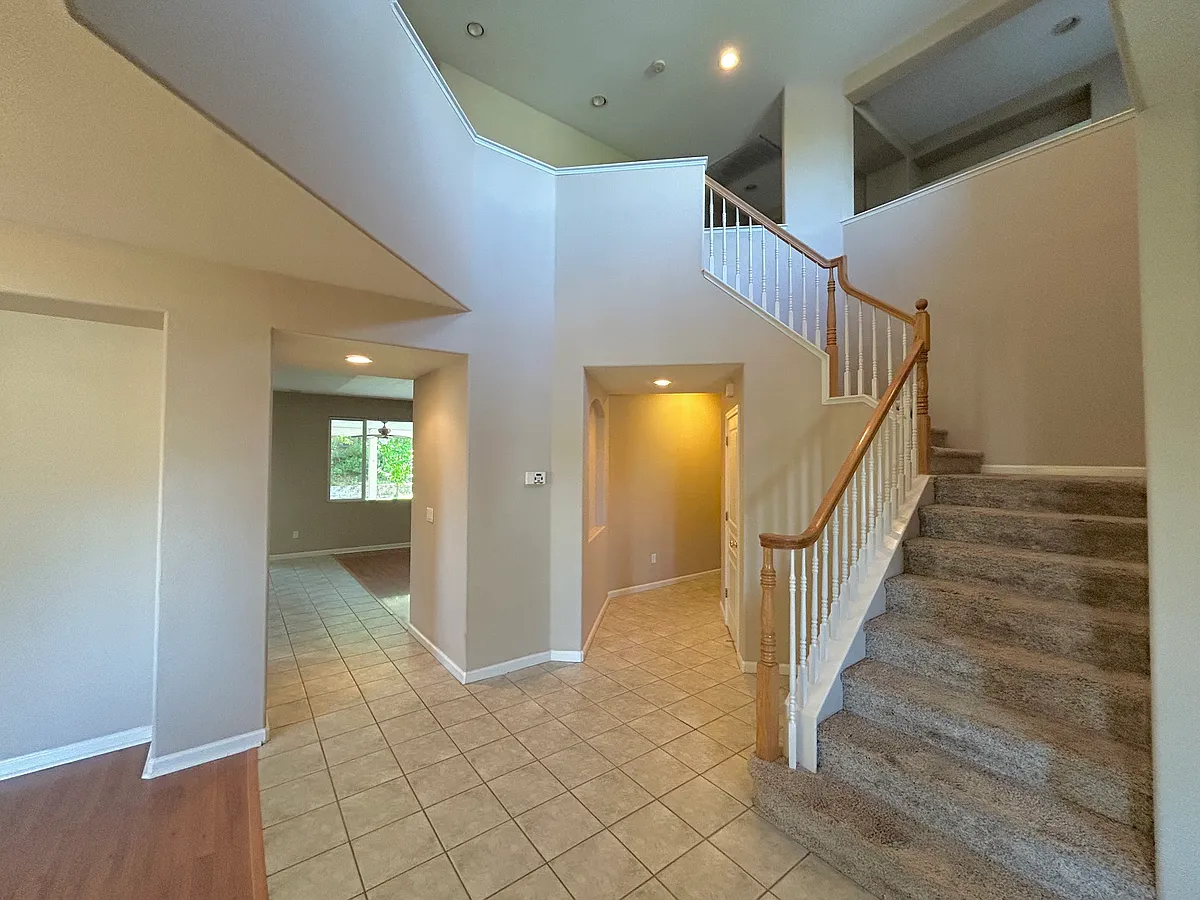 Building Photo - 201 Waterfield Dr