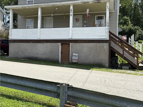 195 Luxor School Rd, Luxor, PA 15601