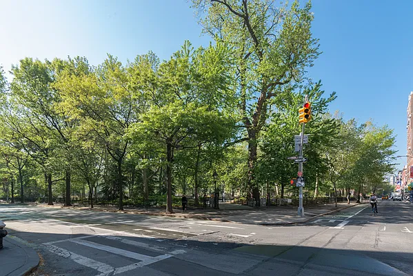 Rented by Sky Management | media 78