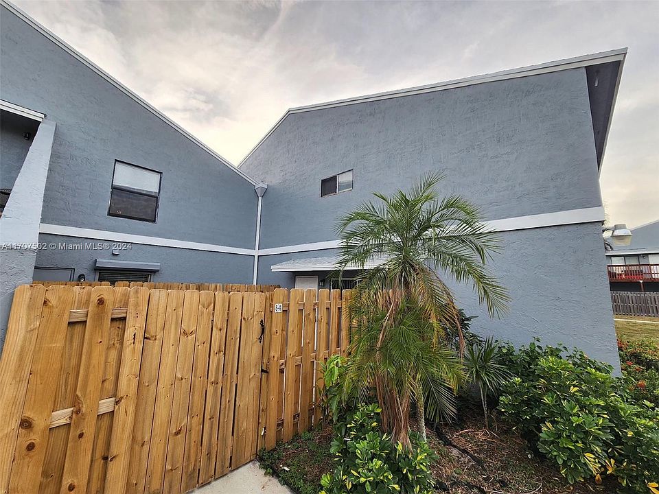1st image of 6 Crossings Cir APT A