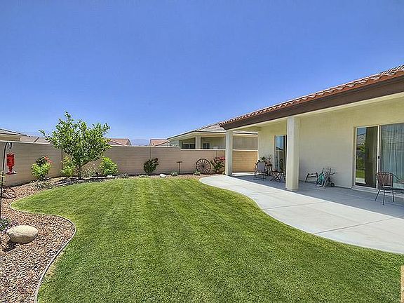 3rd image of 39240 Calle Negrete