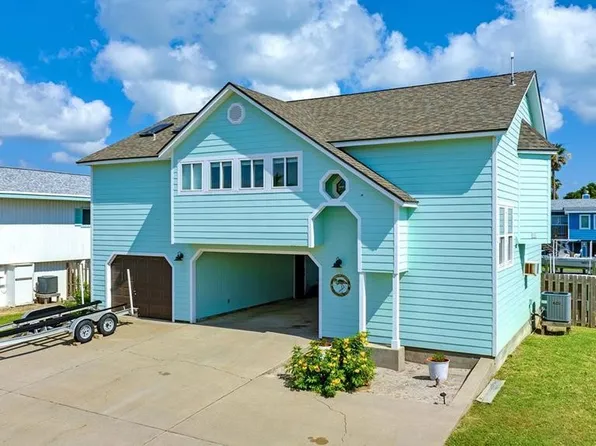 20 Flamingo Rd, Rockport, TX 78382