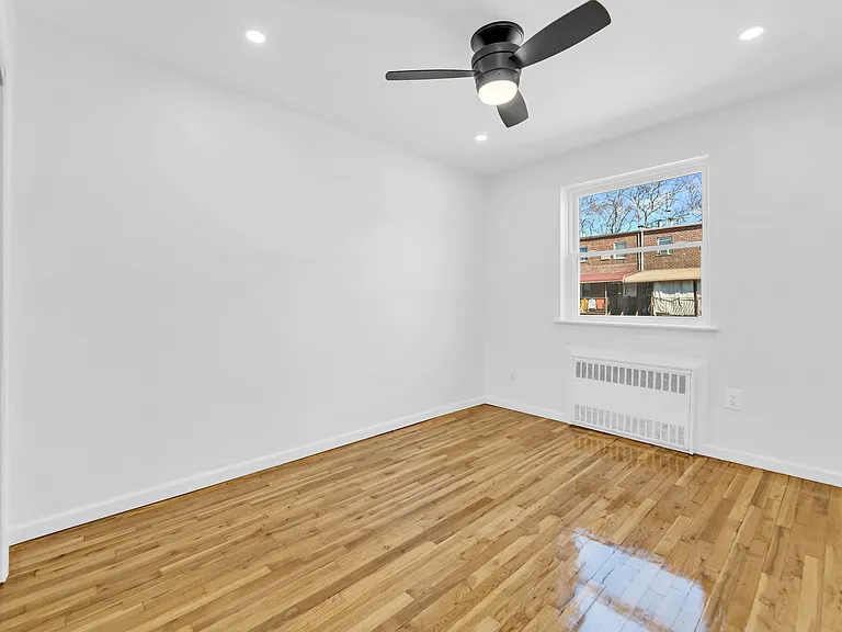 525 E 78th St #2 — Photo 6