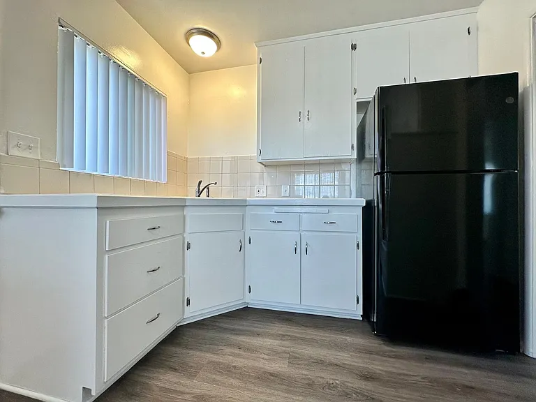 12516 Truro Ave — Photo 7