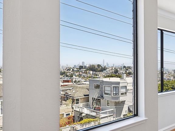 4th image of 4627 25th St