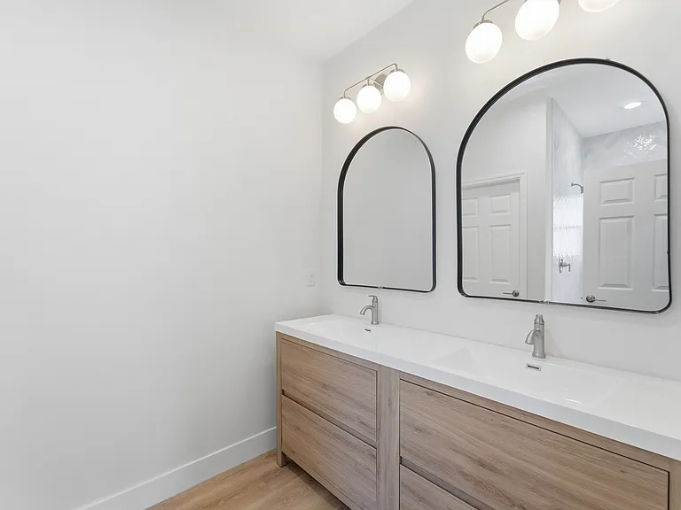 1324 Marshall Dr — Photo 15