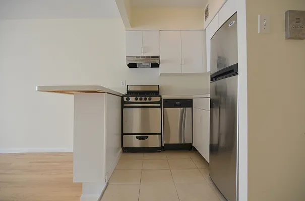 Rented by MNS | media 8